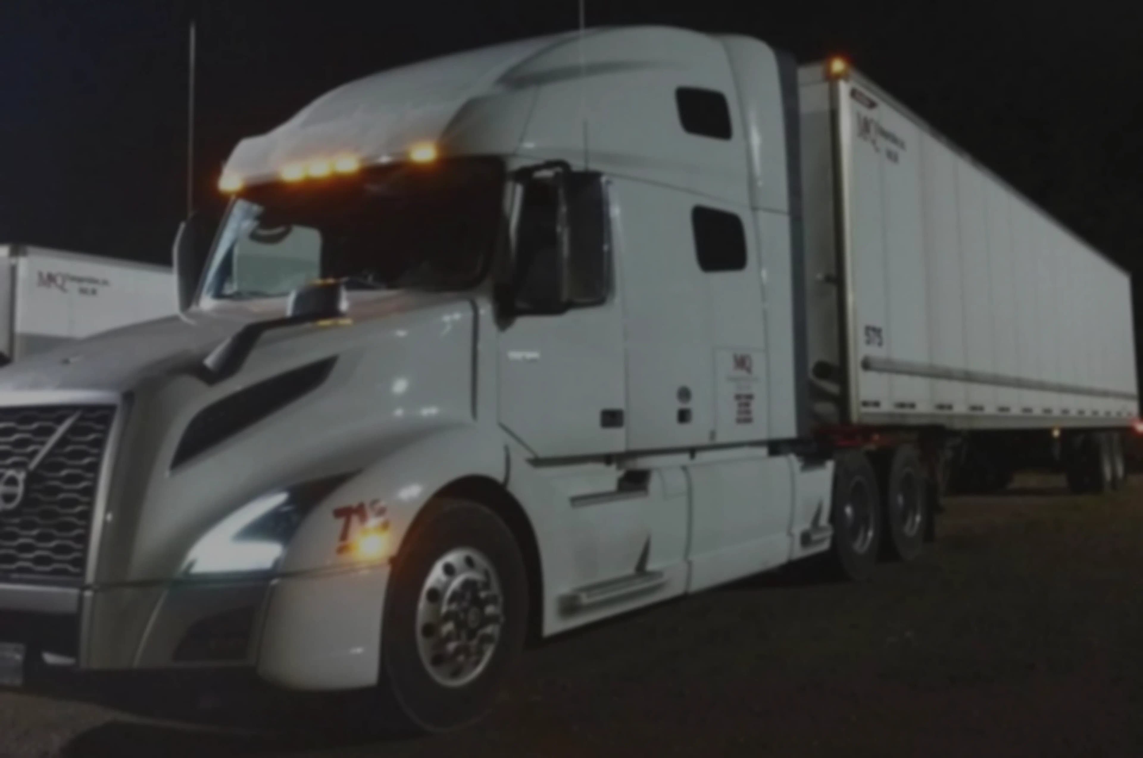 M&Q Transportation background 4